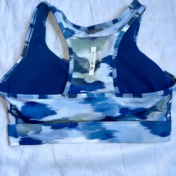 NWOT Women’s XLarge Reebok Blue Camo Padded Sports Bra - Picture 4 of 10